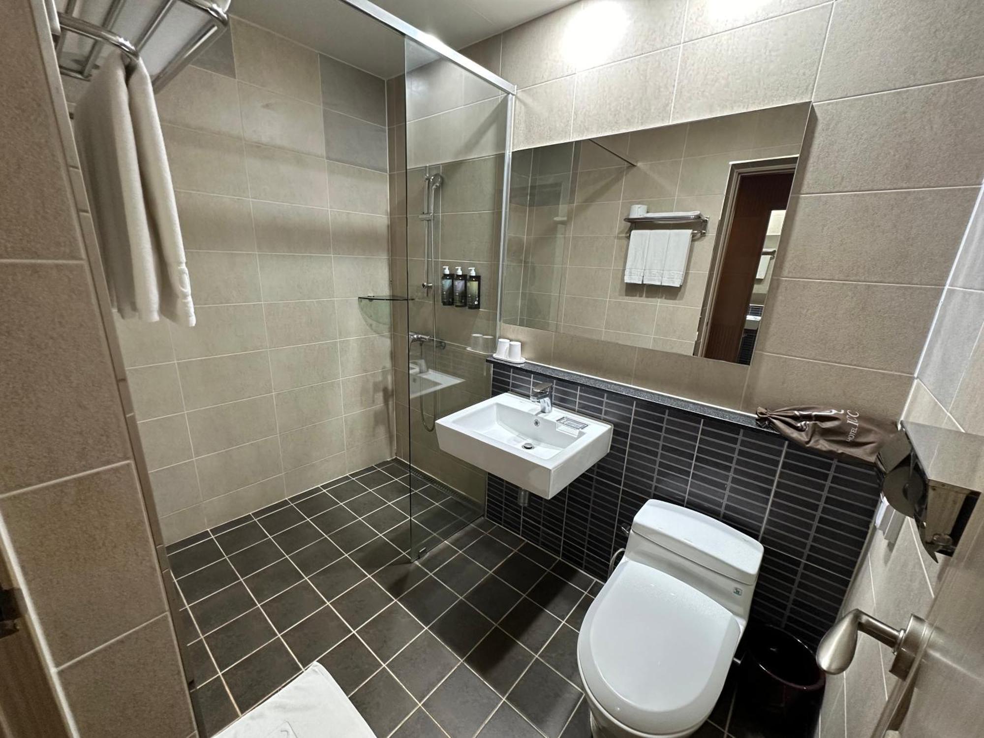 Hotel Icc Теджън Екстериор снимка